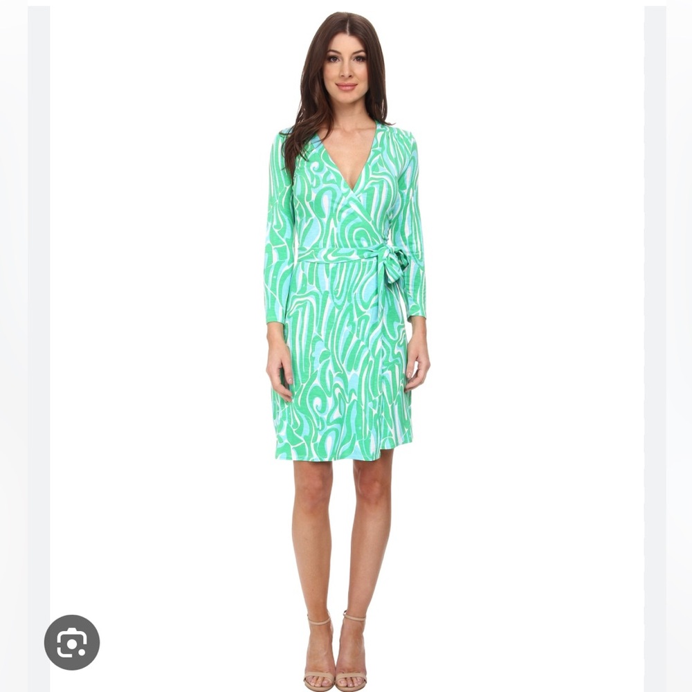 Lilly wrap dress